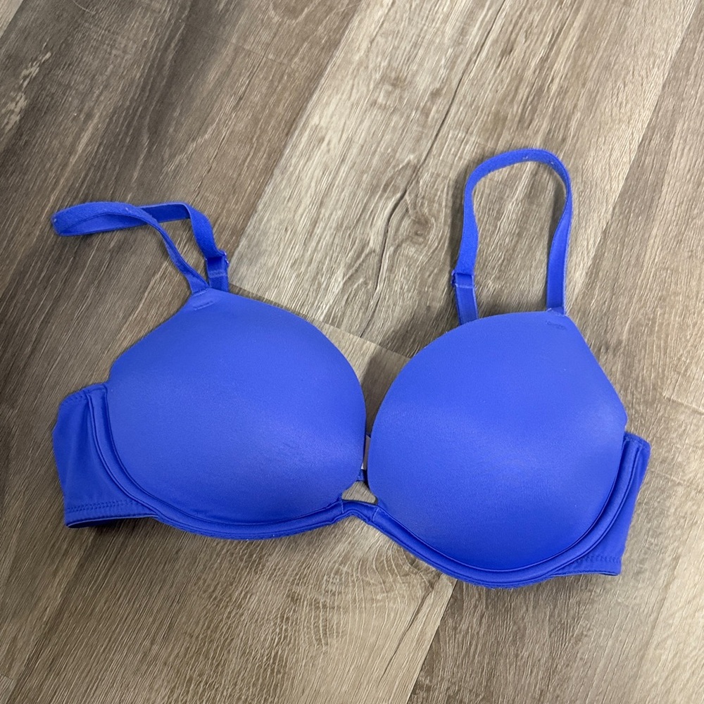 PINK Victoria's Secret Vibrant Blue Bra